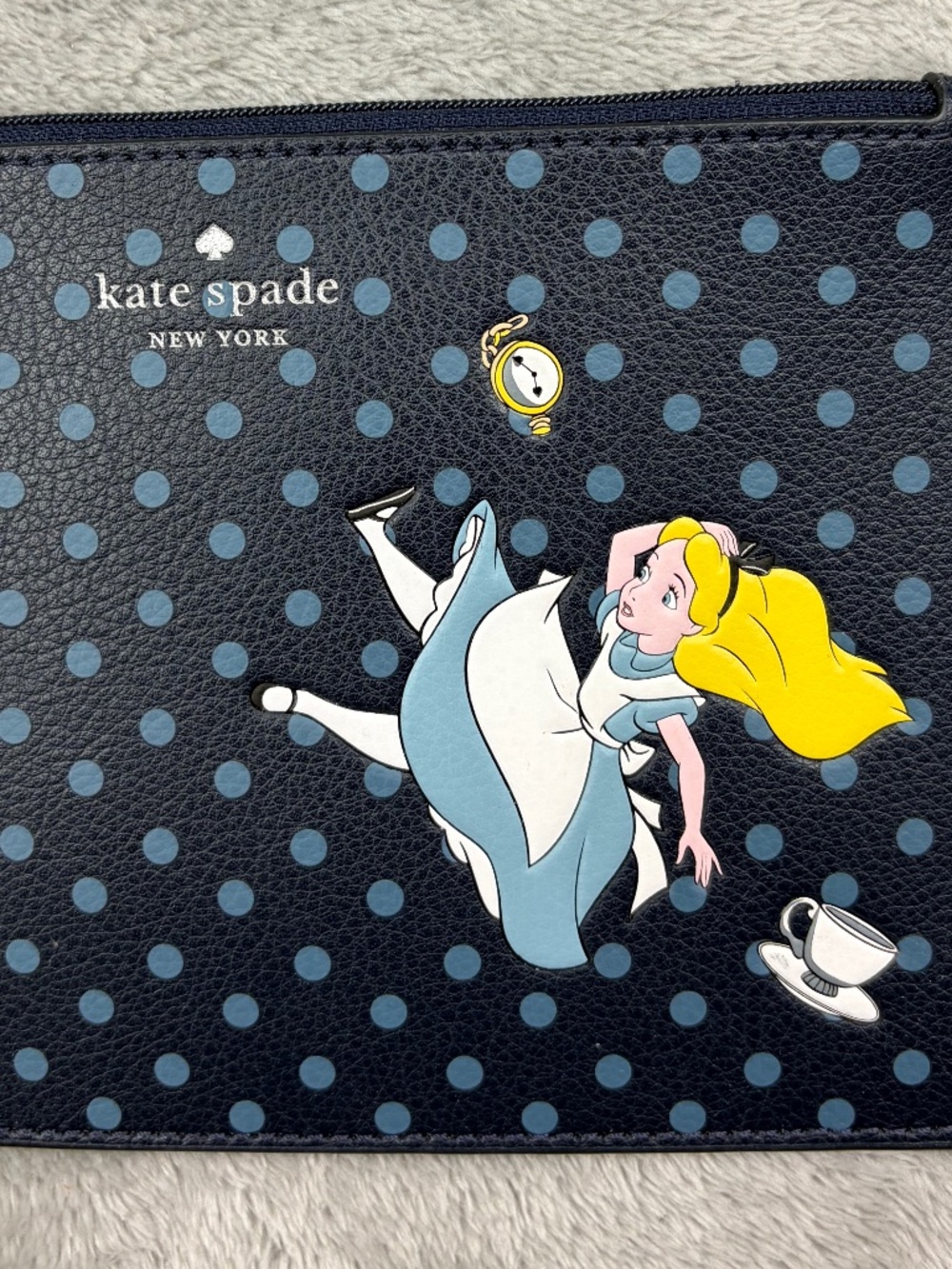 Disney Kate Spade Alice in Wonderland Wristlet Wallet Retired Print RARE and NEW - Picture 3 of 9
